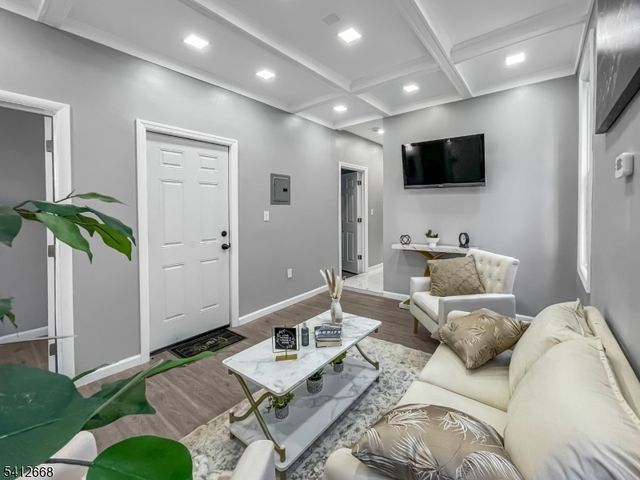 39 Brookdale Ave, Newark City, NJ 07106