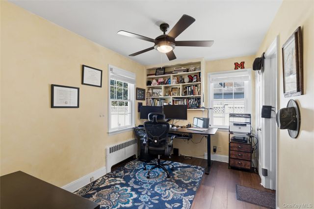 48 Davison Lane E, West Islip, NY 11795