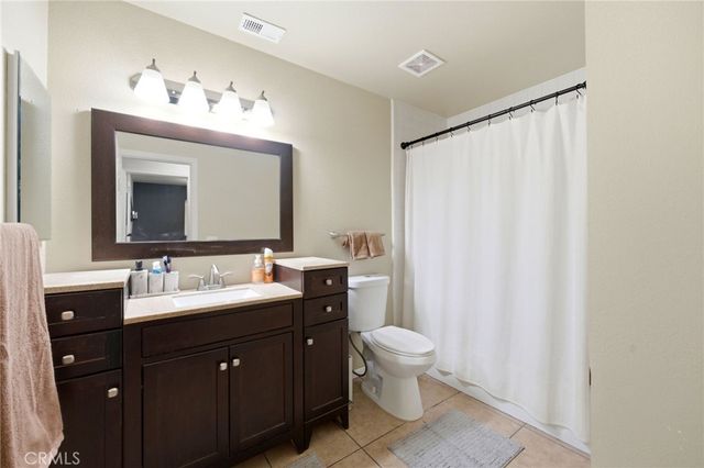 12348 Omak Road, Apple Valley, CA 92308