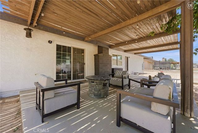 12348 Omak Road, Apple Valley, CA 92308