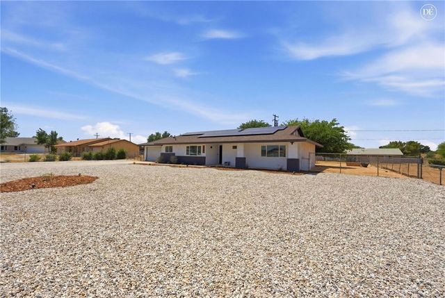 12348 Omak Road, Apple Valley, CA 92308