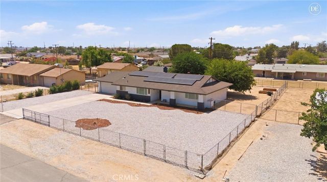12348 Omak Road, Apple Valley, CA 92308