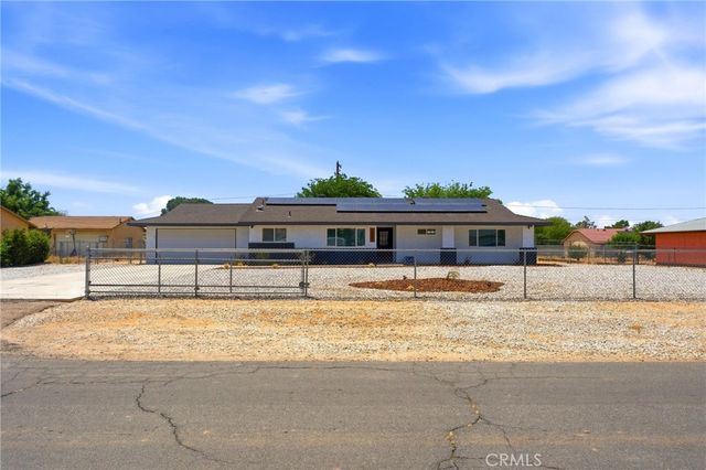 12348 Omak Road, Apple Valley, CA 92308