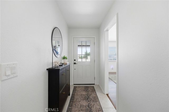 12348 Omak Road, Apple Valley, CA 92308