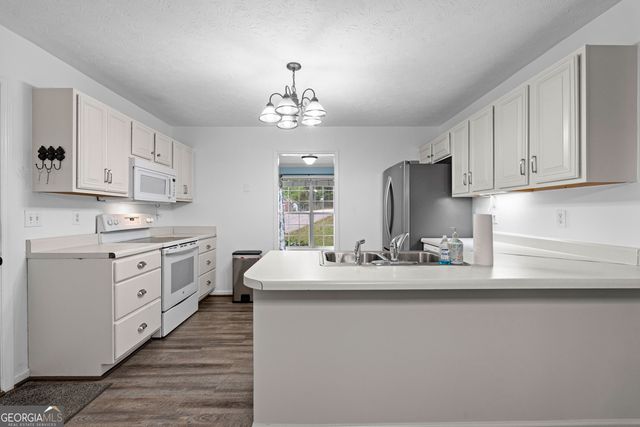 205 Foxdale Court, Lagrange, GA 30240
