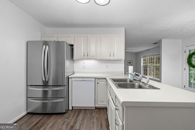205 Foxdale Court, Lagrange, GA 30240
