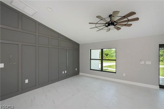 3323 Clearview CIR, Labelle, FL 33935