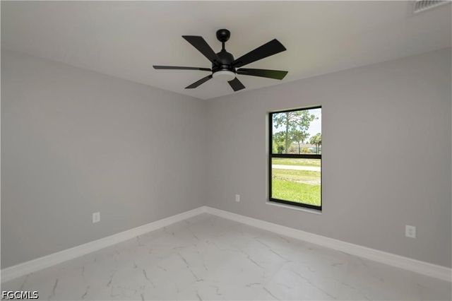 3323 Clearview CIR, Labelle, FL 33935