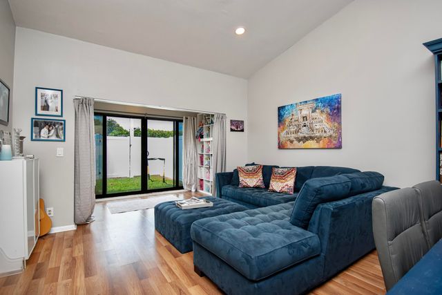 22163 Thomas Terrace, Boca Raton, FL 33433