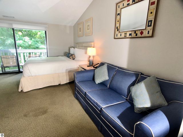 5631 Creeks Crossing, Williamsburg, MI 49690