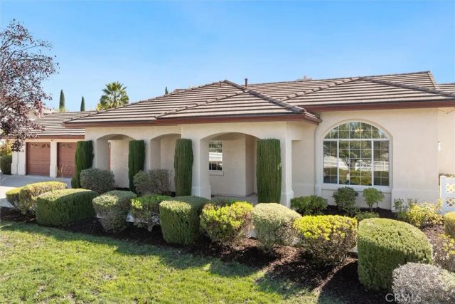 1608 Via Flora, Paso Robles, CA 93446