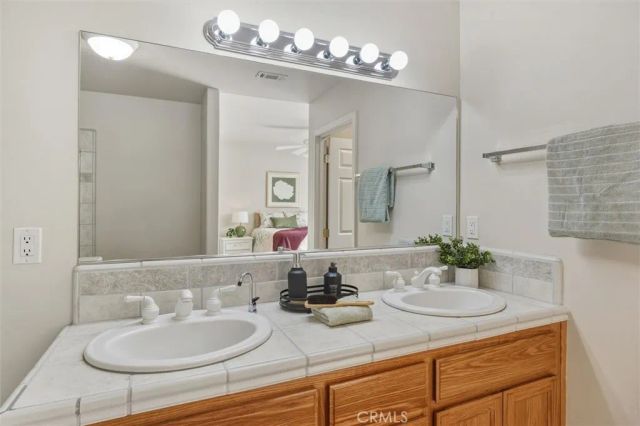 1608 Via Flora, Paso Robles, CA 93446