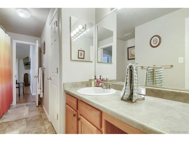 11292 Kingston St, Henderson, CO 80640