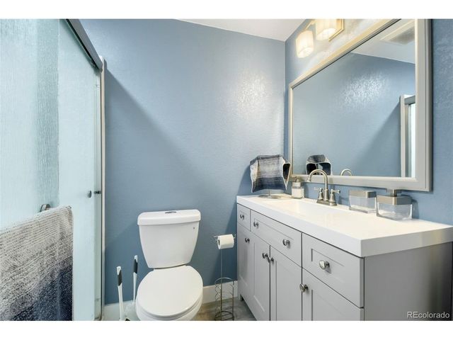 11292 Kingston St, Henderson, CO 80640