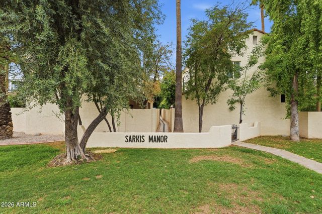 7301 E THORNWOOD Drive, Scottsdale, AZ 85251