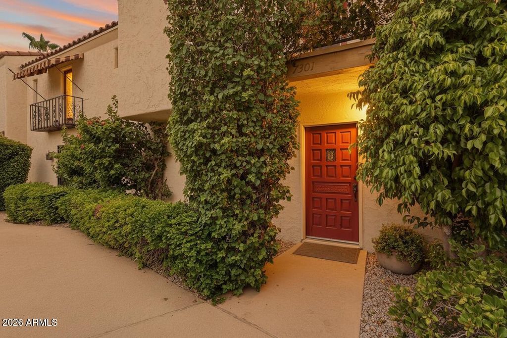 7301 E THORNWOOD Drive, Scottsdale, AZ 85251