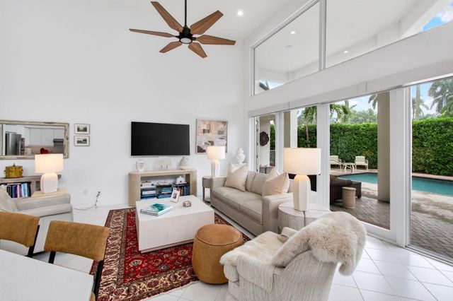 6098 NW 24th Terrace, Boca Raton, FL 33496