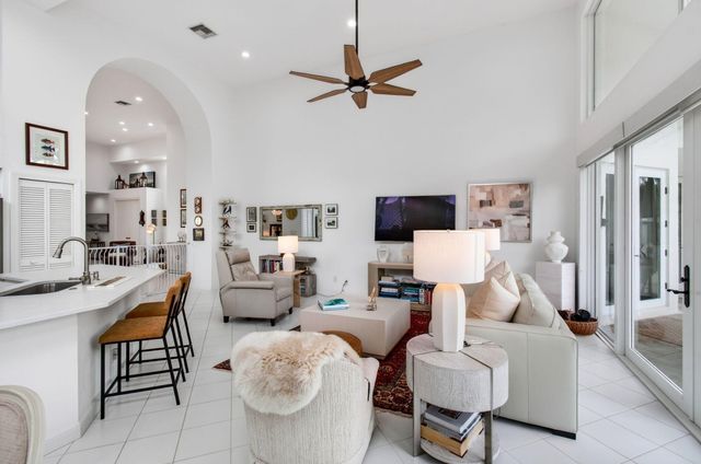 6098 NW 24th Terrace, Boca Raton, FL 33496