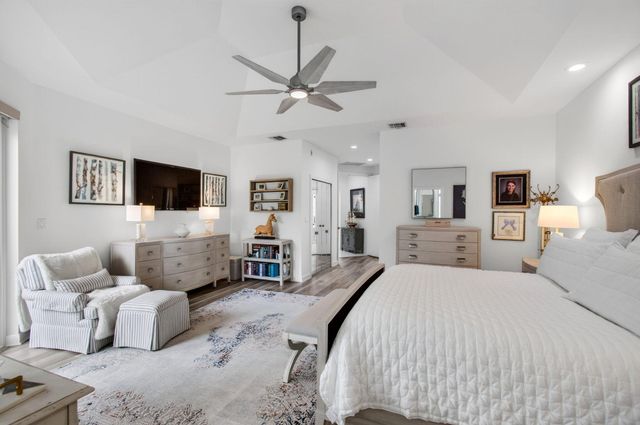 6098 NW 24th Terrace, Boca Raton, FL 33496
