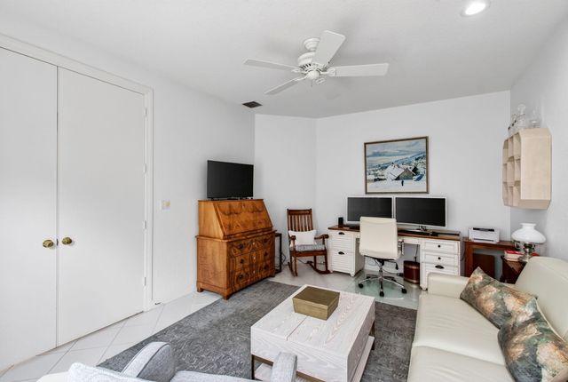 6098 NW 24th Terrace, Boca Raton, FL 33496