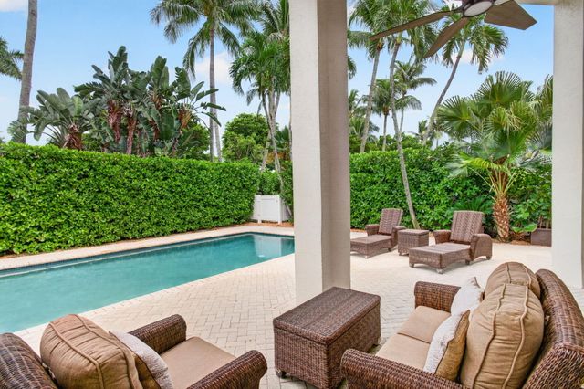 6098 NW 24th Terrace, Boca Raton, FL 33496