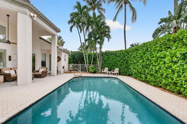 6098 NW 24th Terrace, Boca Raton, FL 33496