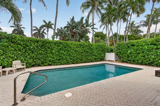 6098 NW 24th Terrace, Boca Raton, FL 33496