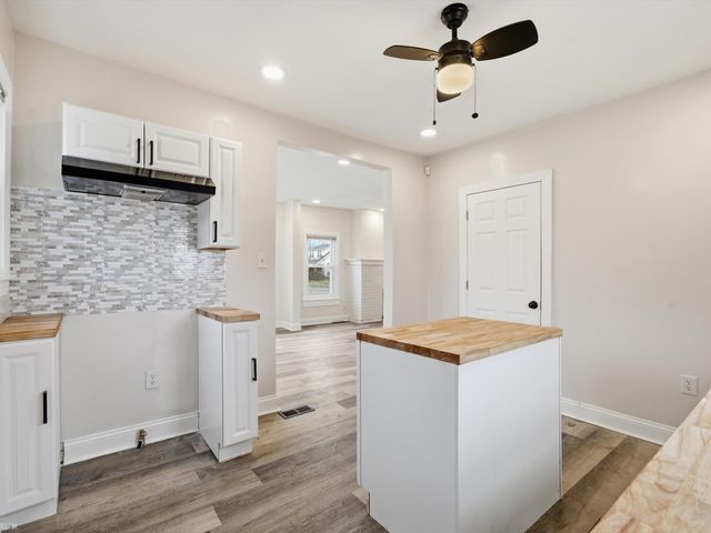 2334 Highland Street, Detroit, MI 48206