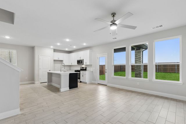 1220 Triton Drive, Seagoville, TX 75159