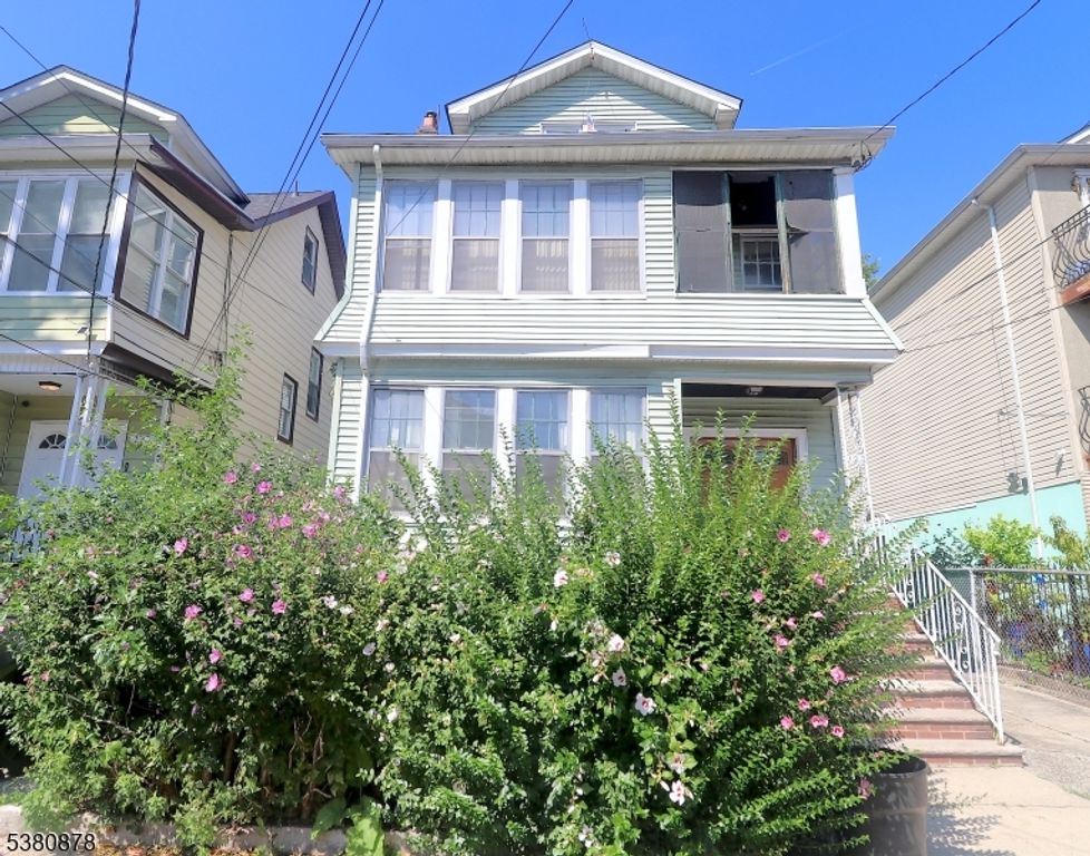 123 Columbia Ave, Newark City, NJ 07106