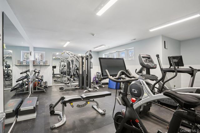 168 Birchwood Close, Chappaqua, NY 10514