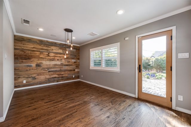 9911 Hurley Way, Dallas, TX 75220