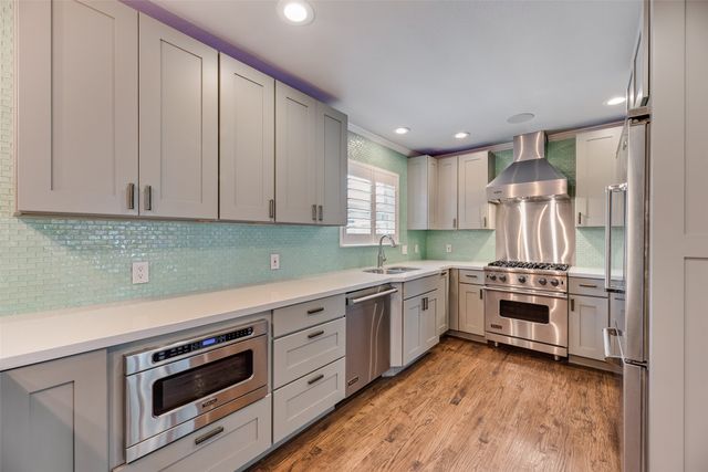 9911 Hurley Way, Dallas, TX 75220