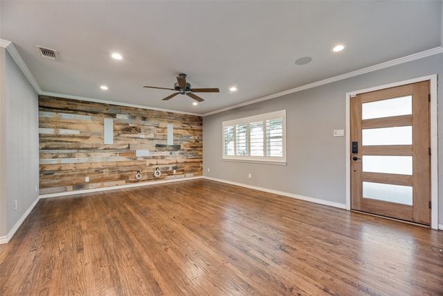 9911 Hurley Way, Dallas, TX 75220