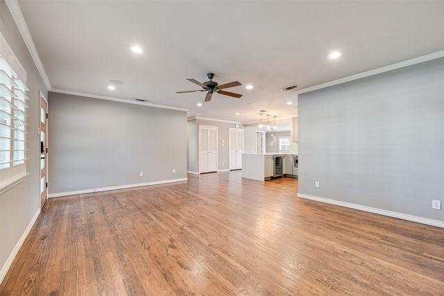 9911 Hurley Way, Dallas, TX 75220