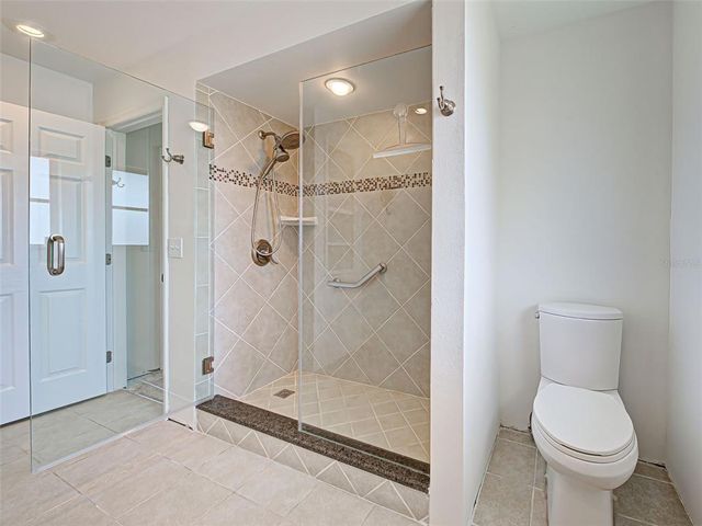 202 SOUTH DRIVE, Englewood, FL 34223