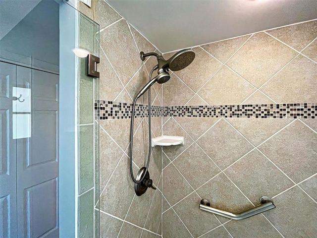 202 SOUTH DRIVE, Englewood, FL 34223