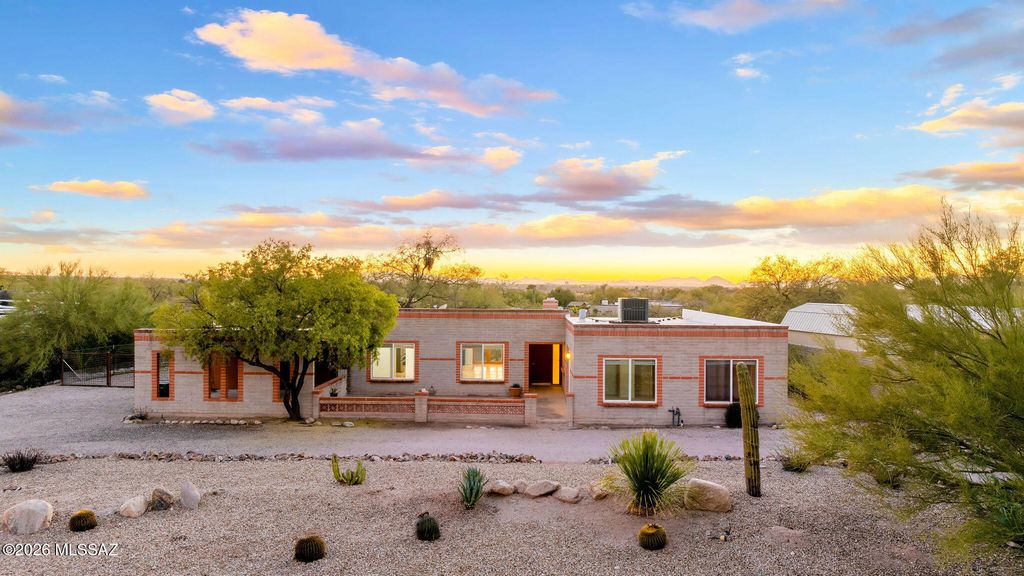 3721 N Sierra Madre Drive, Tucson, AZ 85749