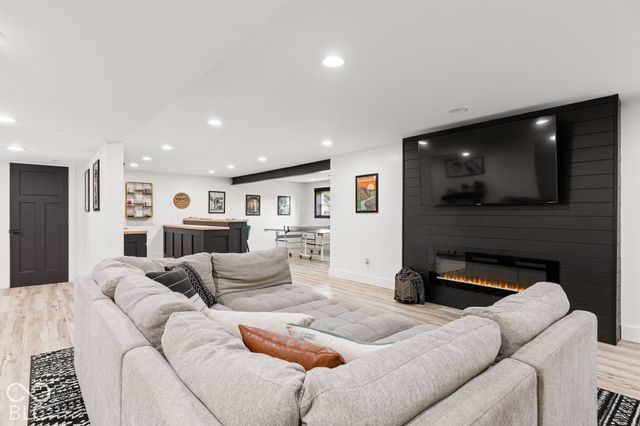 5157 Rangewood Drive, Noblesville, IN 46062