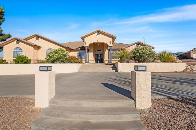 2124 Blackfoot Drive, Kingman, AZ 86401