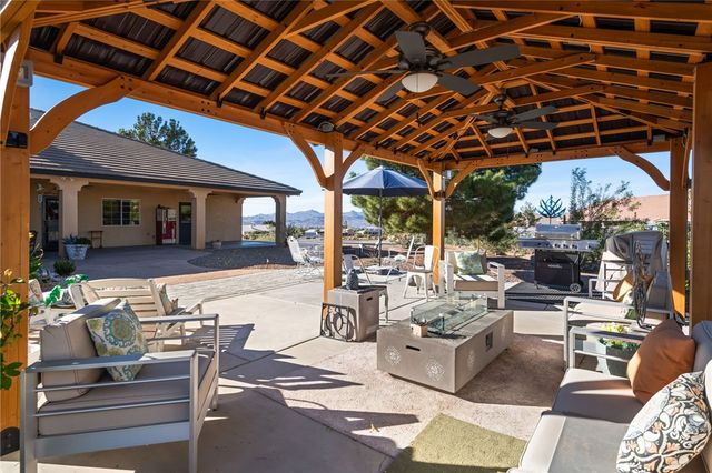 2124 Blackfoot Drive, Kingman, AZ 86401