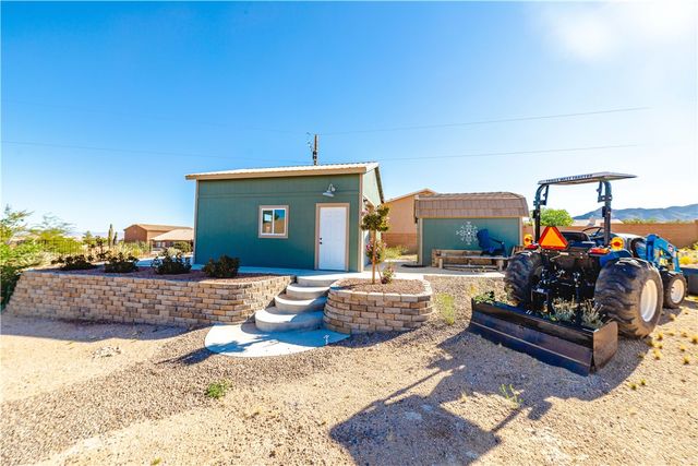 2124 Blackfoot Drive, Kingman, AZ 86401