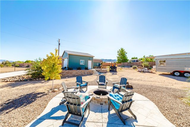 2124 Blackfoot Drive, Kingman, AZ 86401