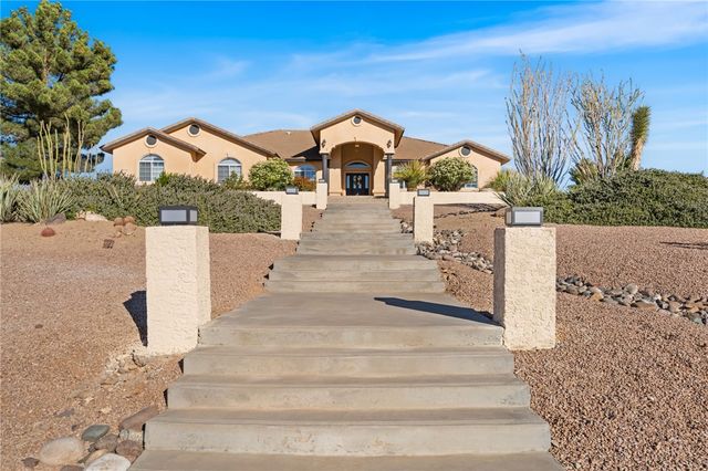 2124 Blackfoot Drive, Kingman, AZ 86401