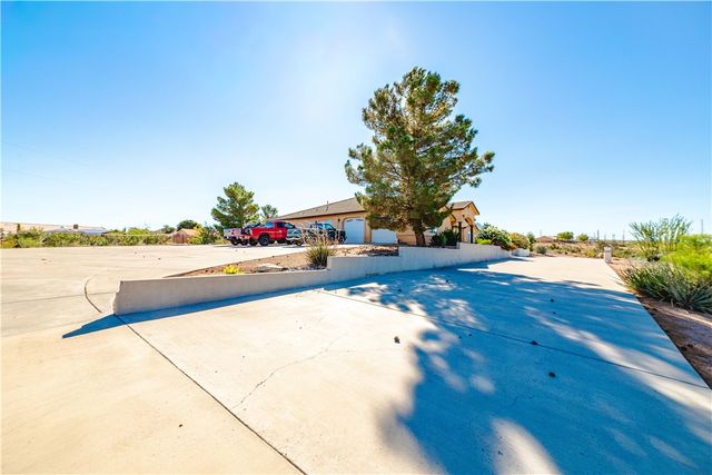2124 Blackfoot Drive, Kingman, AZ 86401