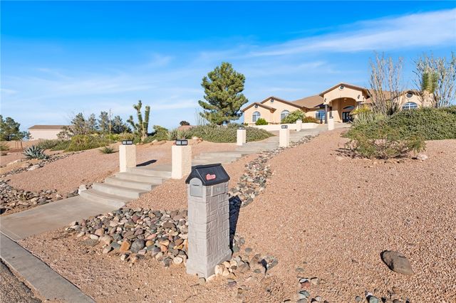 2124 Blackfoot Drive, Kingman, AZ 86401