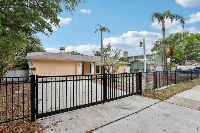 1576 OHIO AVENUE, Palm Harbor, FL 34683