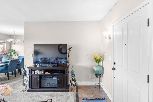 4560 60th Street 20, San Diego, CA 92115