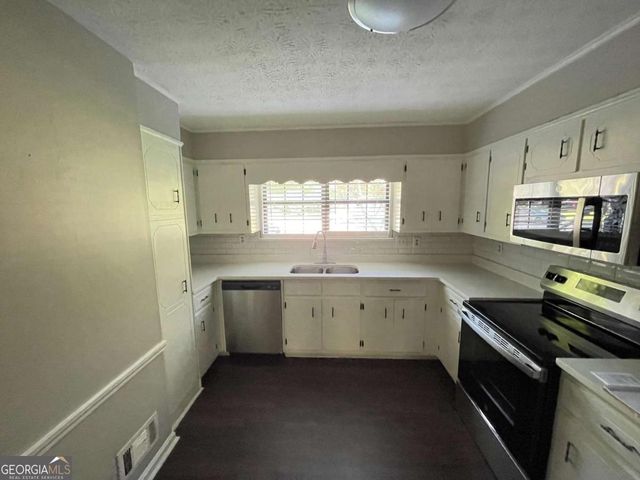 500 Carillon Court, Stone Mountain, GA 30083