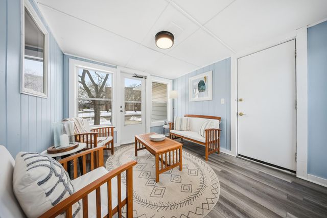 2524 Boone Avenue S, Saint Louis Park, MN 55426